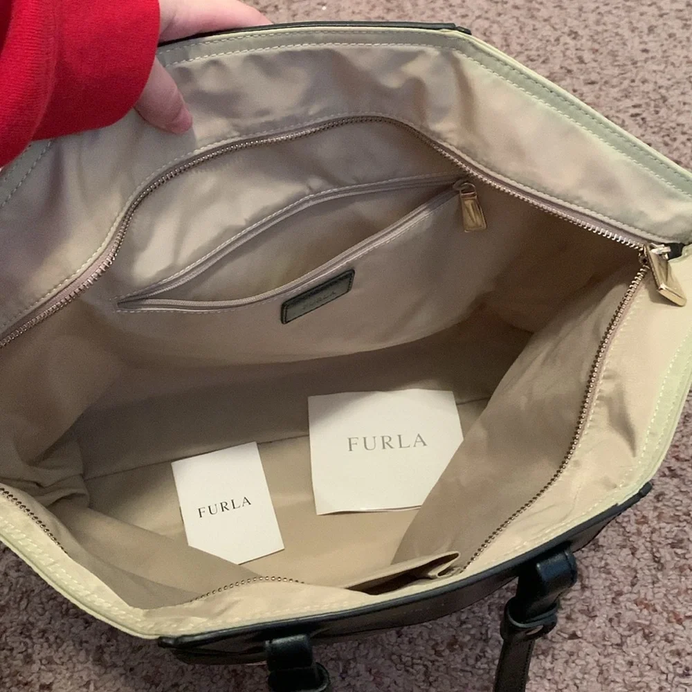 FURLA beige nylon and leather zippered tote. - Picture 8 of 9